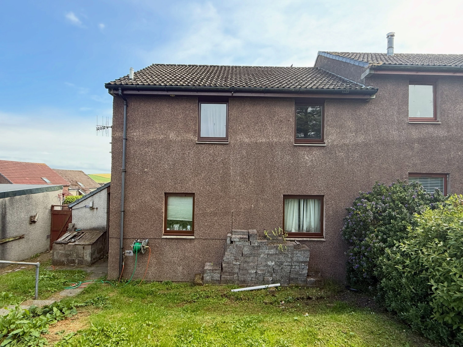 Gutter cleaning in Shetland by Arthur & Simpson: before the work started